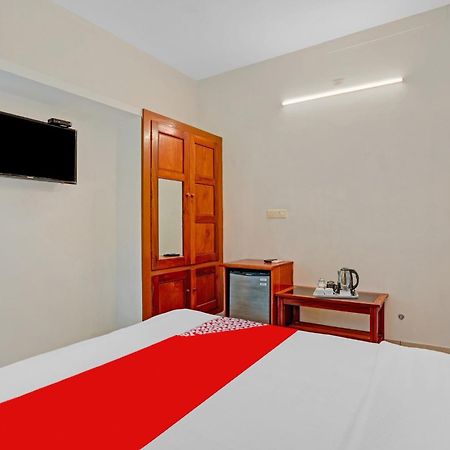 Flagship Hotel Adara Residency Thiruvananthapuram Exteriör bild