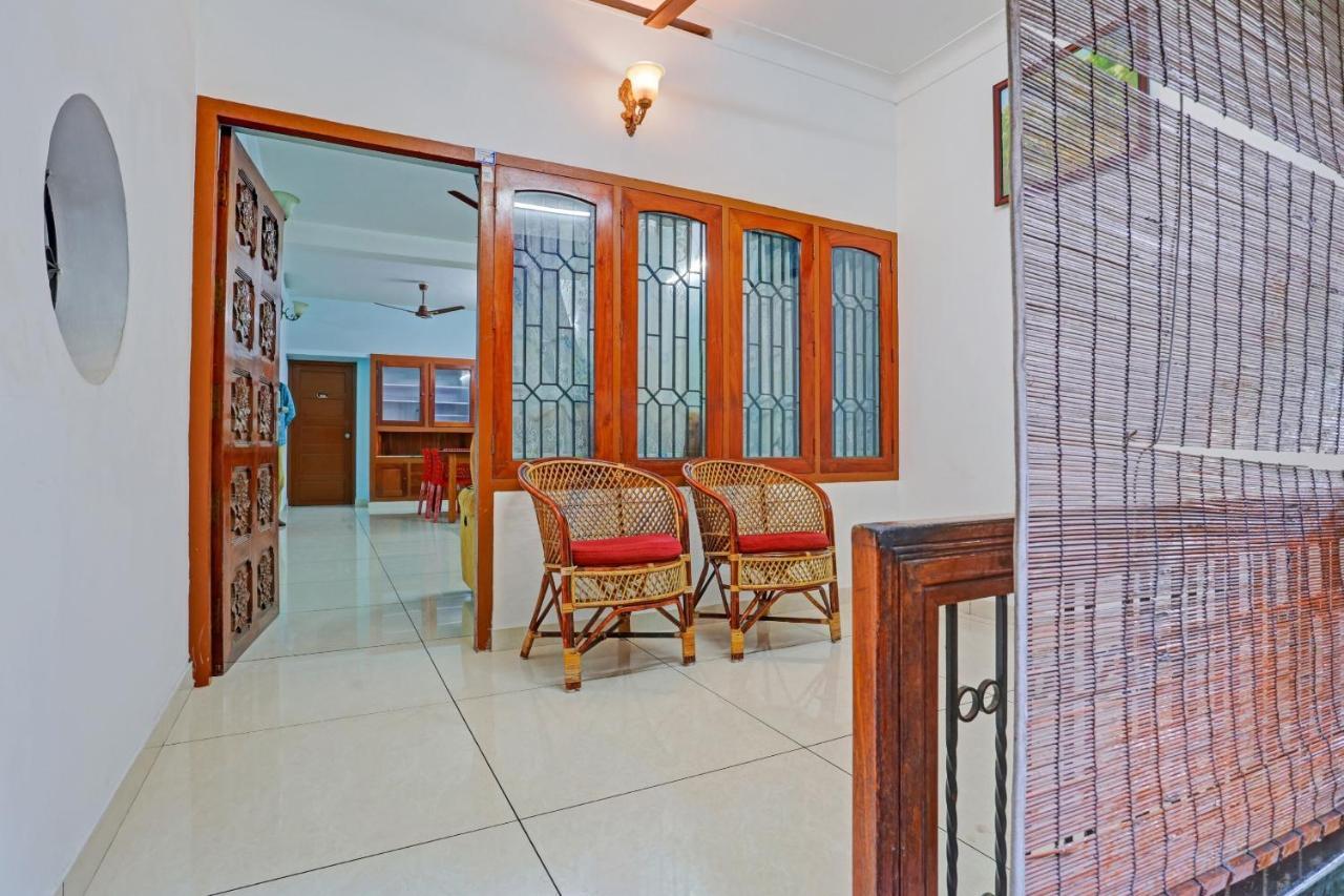 Flagship Hotel Adara Residency Thiruvananthapuram Exteriör bild