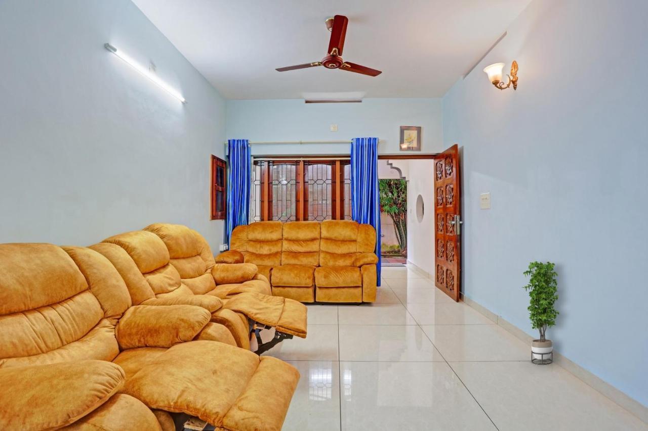 Flagship Hotel Adara Residency Thiruvananthapuram Exteriör bild