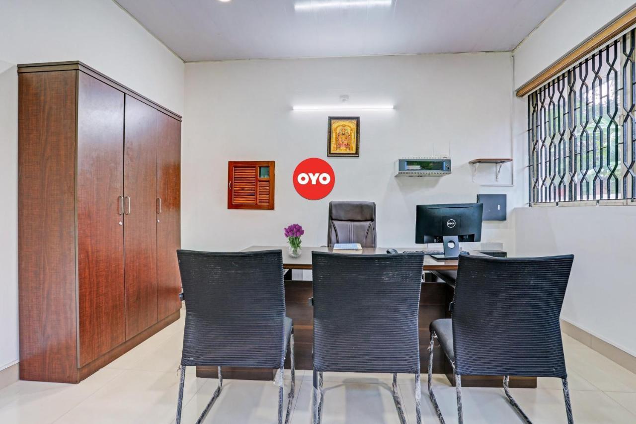 Flagship Hotel Adara Residency Thiruvananthapuram Exteriör bild