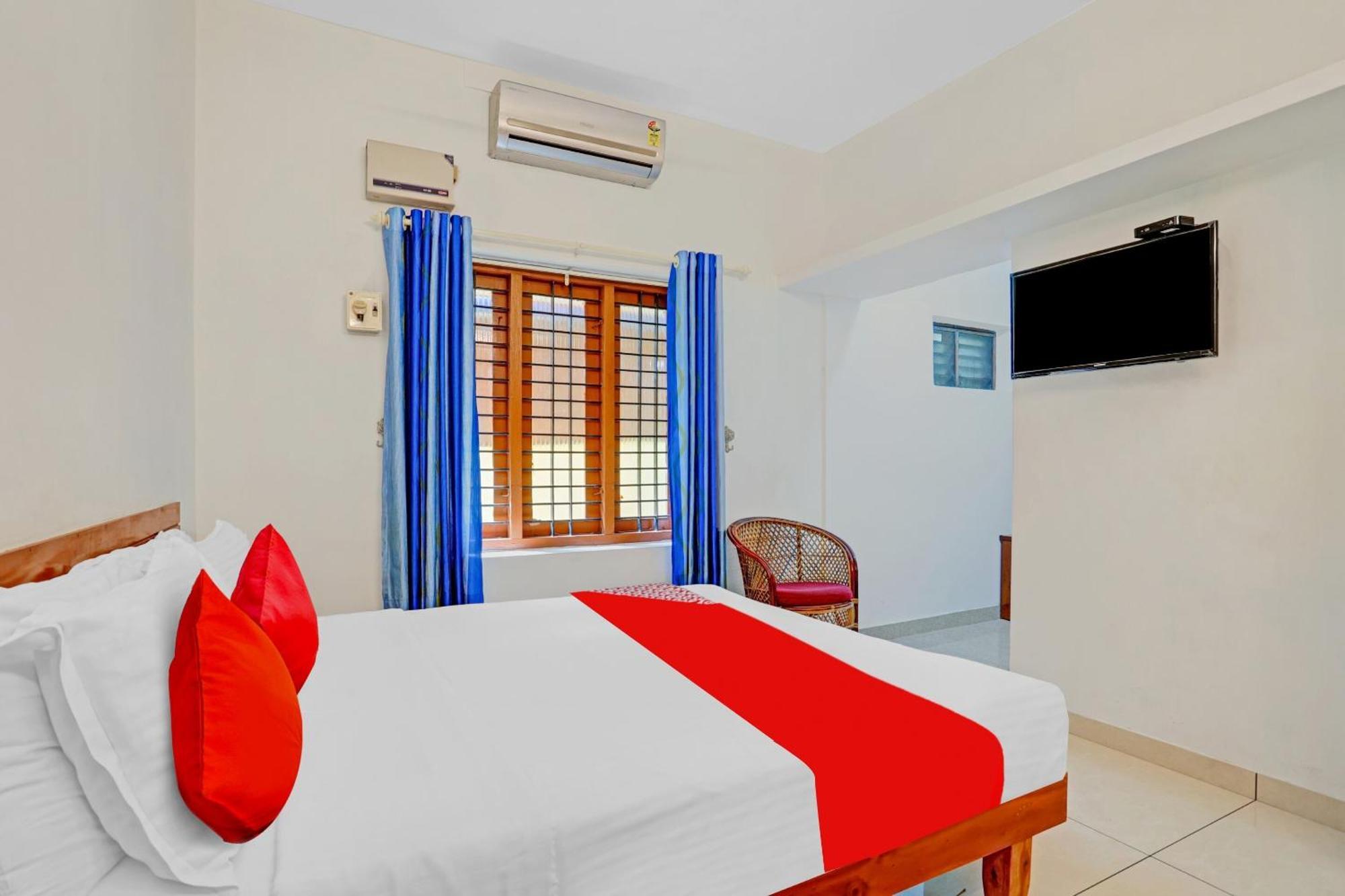 Flagship Hotel Adara Residency Thiruvananthapuram Exteriör bild